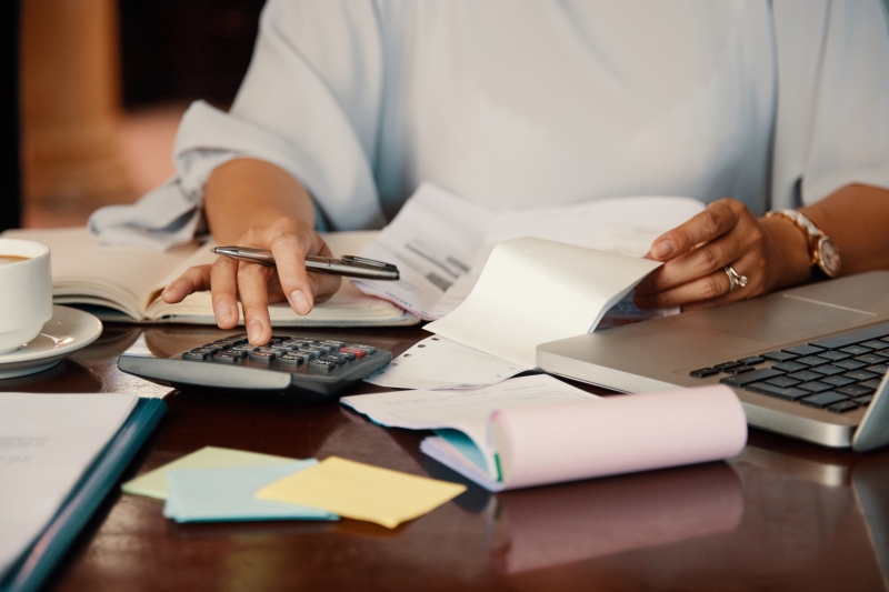 Saiba como analisar suas despesas fixas e variáveis de forma inteligente
