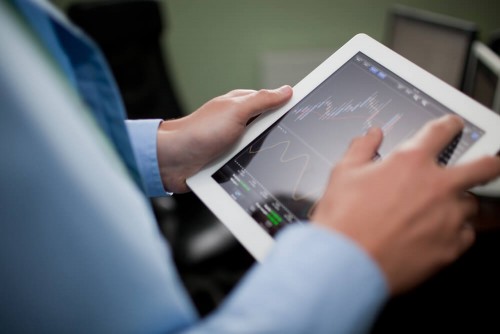 É possível investir em ações com pouco dinheiro?