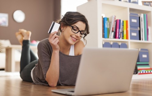 Saiba como economizar na hora de fazer compras pela internet