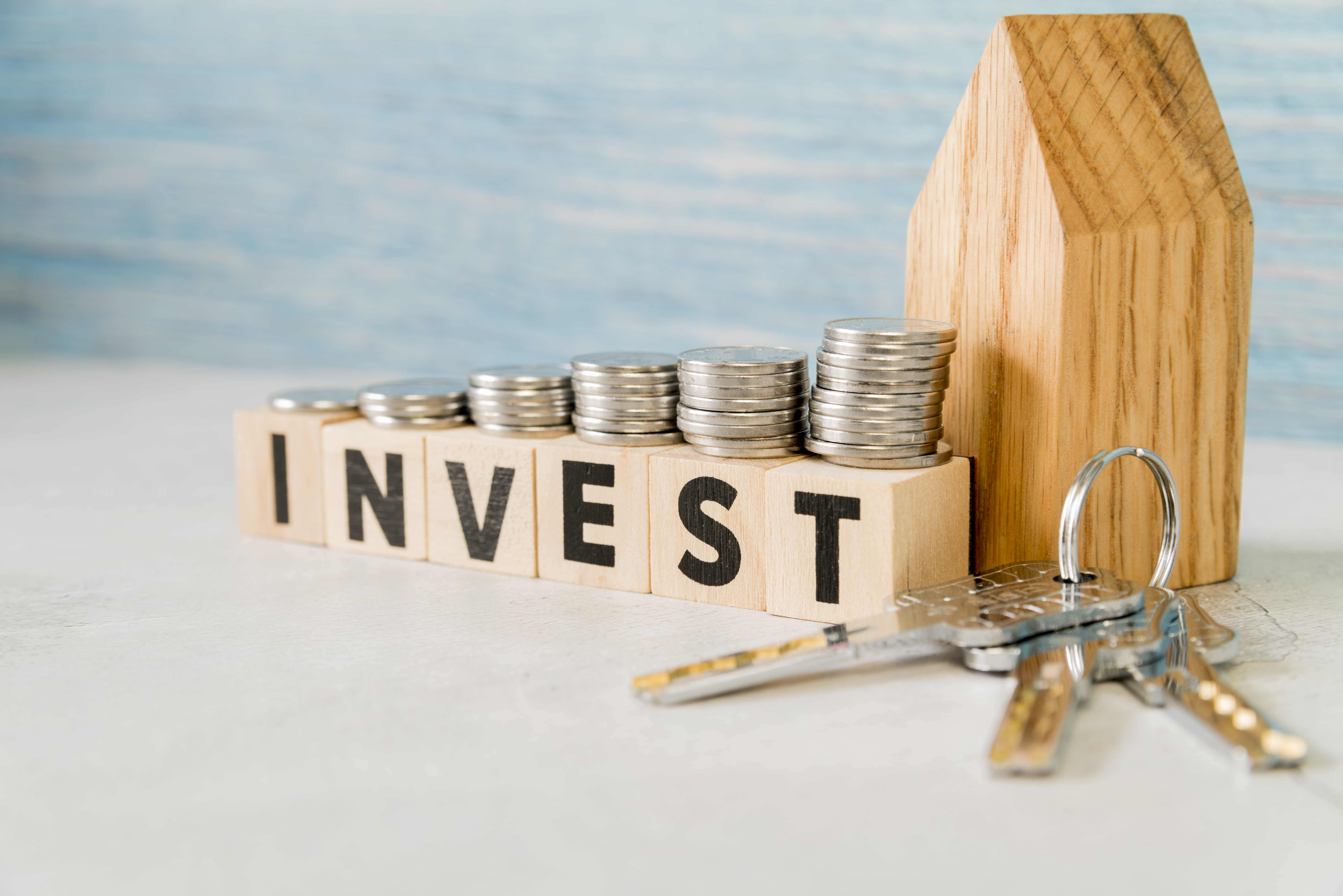 Como tomar decisões de investimento informadas no clima econômico atual