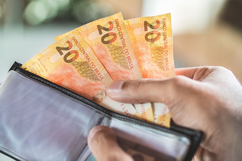 Como funciona o 13º salário